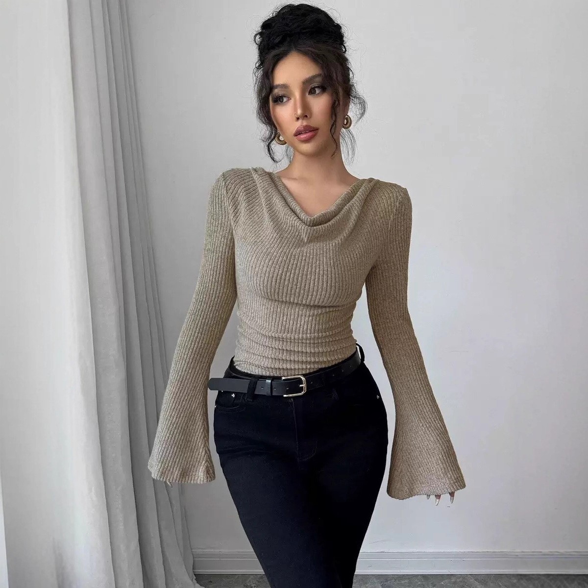 Blusa Feminina de Manga Longa  - Blouse Off Shoulder avaliação e preço